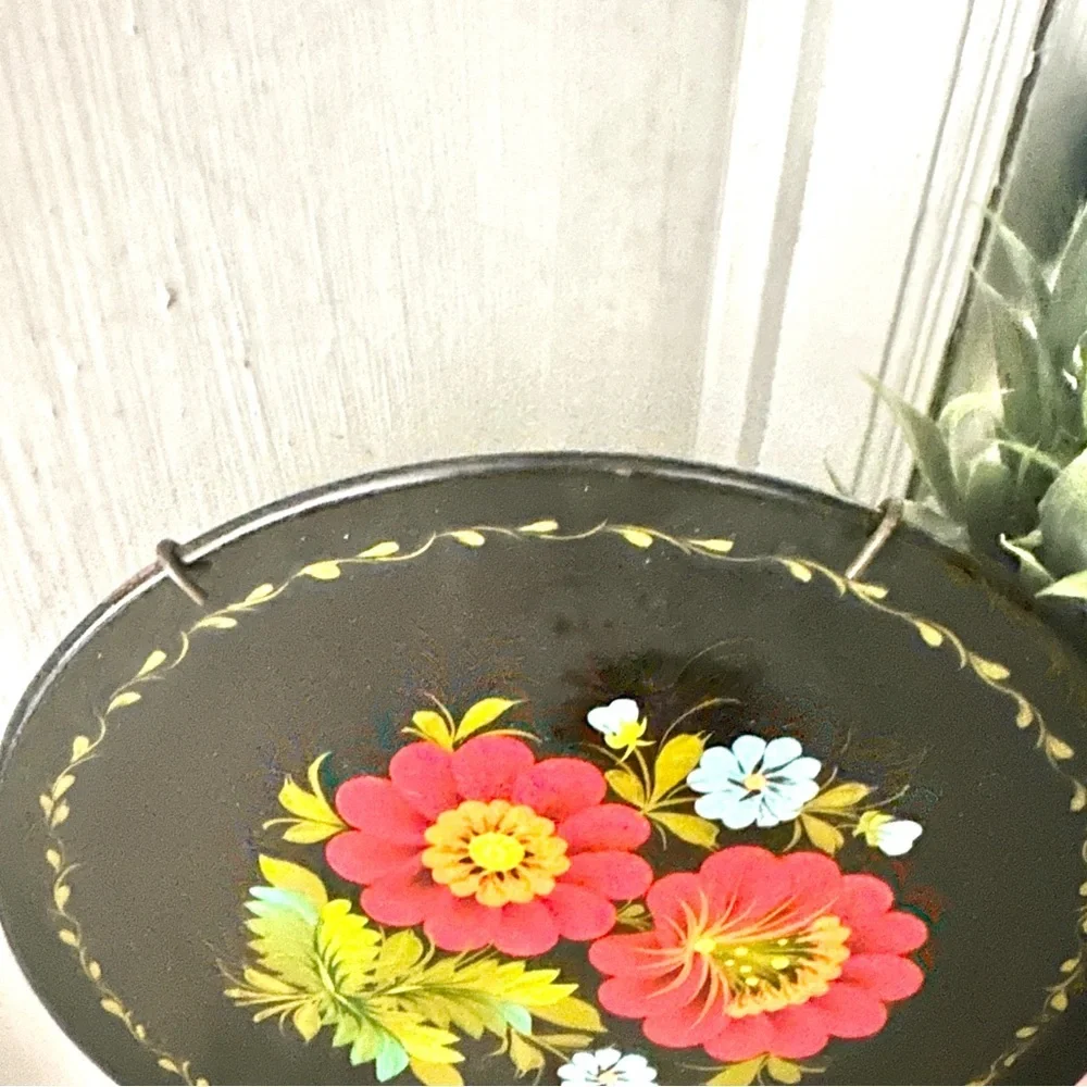 Vintage Antique 1950’s Russian Folk Art Carved Painted Wood Flowers Decor Plate